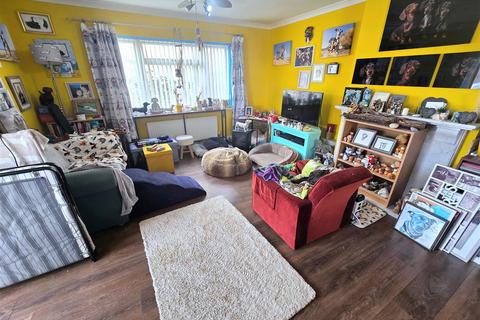 3 bedroom detached house for sale, California Avenue, Scratby