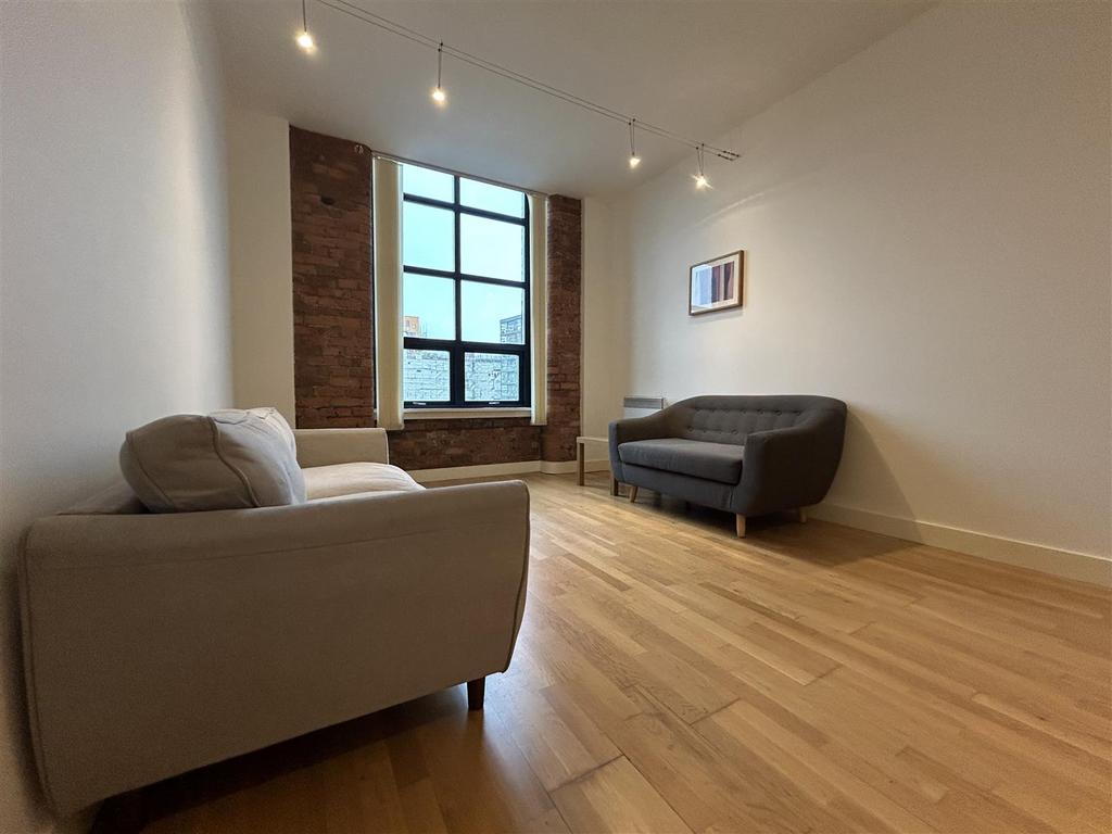 Livingroom (5).jpeg
