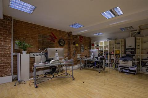 Office to rent - Harrowby Lane, Cardiff CF10