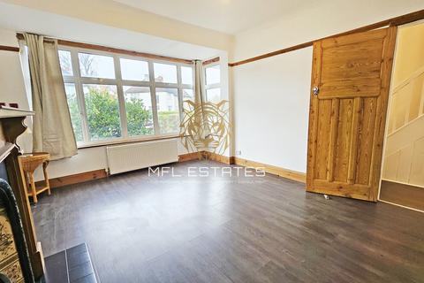 3 bedroom terraced house to rent, Upper Elmers End Road, Beckenham BR3