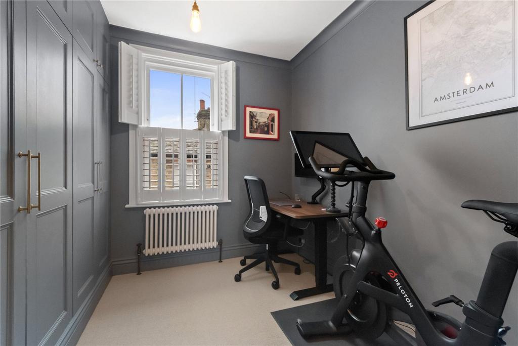 Bedroom/Study