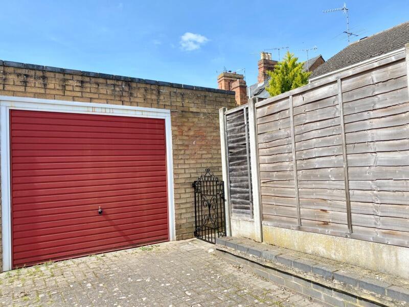 Garage.jpeg
