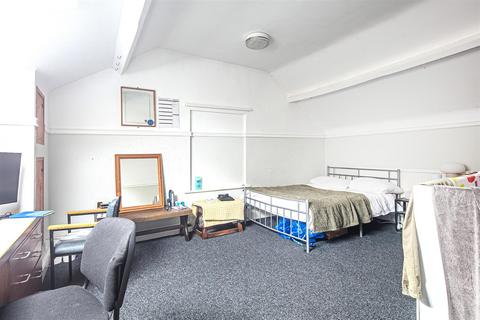 6 bedroom semi-detached house for sale, Springvale Road, Crookes S6