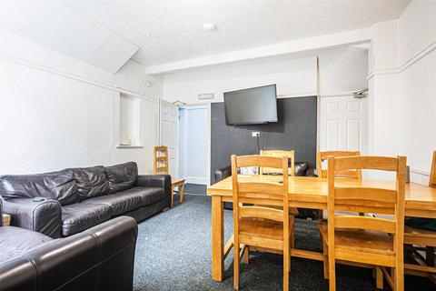 6 bedroom semi-detached house for sale, Springvale Road, Crookes S6