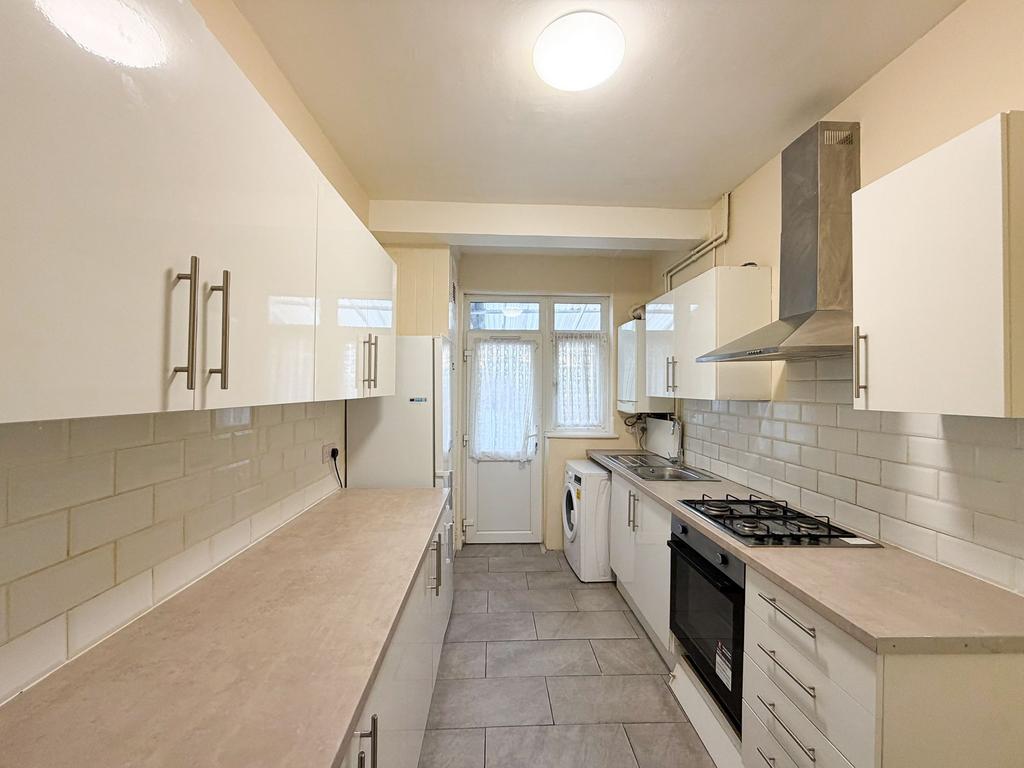 Ridgeway Gdns IG4