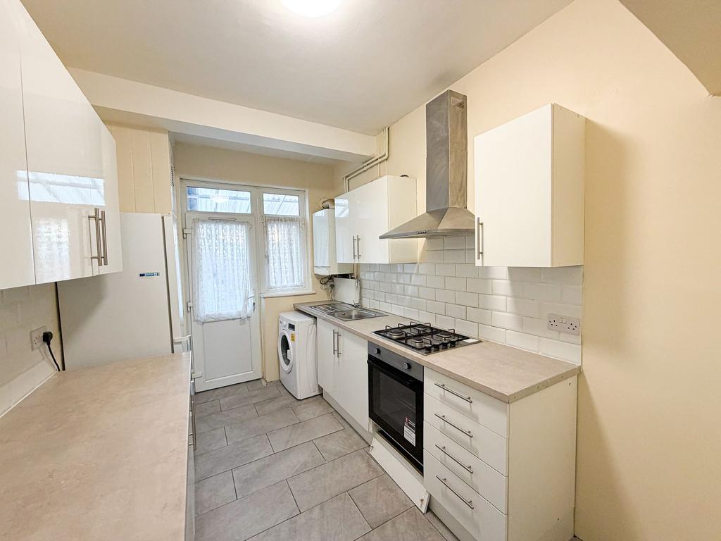 Ridgeway Gdns IG4