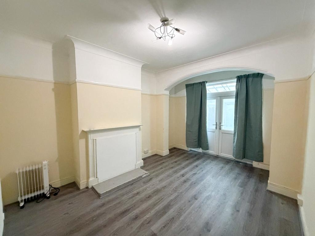 Ridgeway Gdns IG4