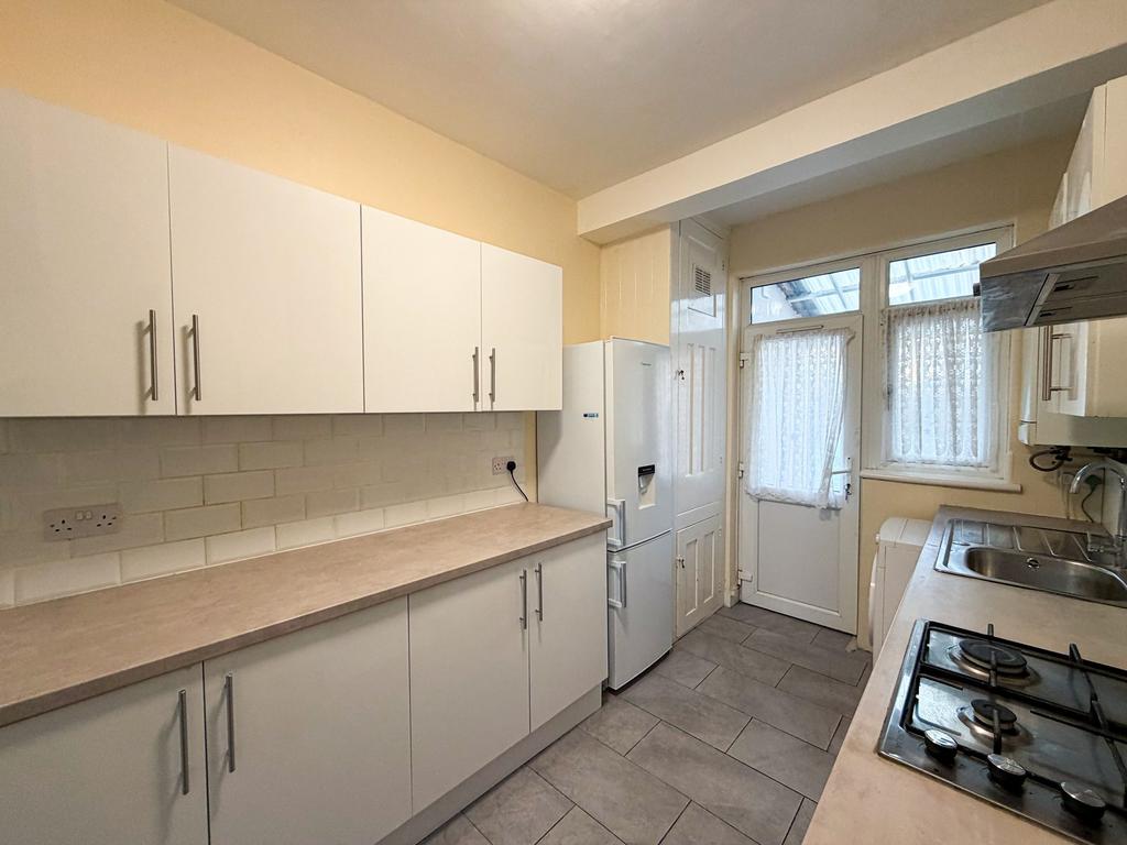 Ridgeway Gdns IG4