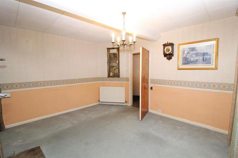 2 bedroom terraced house for sale, Lessness Road, Morden