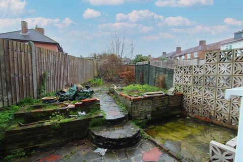 2 bedroom terraced house for sale, Lessness Road, Morden