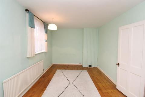 2 bedroom terraced house for sale, Lessness Road, Morden