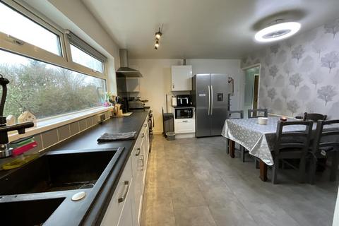 4 bedroom detached house for sale, Heol Y Gors, Ammanford SA18