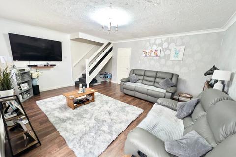 3 bedroom end of terrace house for sale, Ambleside Walk, Canvey Island