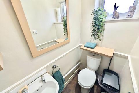 3 bedroom end of terrace house for sale, Ambleside Walk, Canvey Island