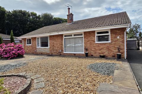 2 bedroom semi-detached bungalow for sale, Southwood Close, Lytham