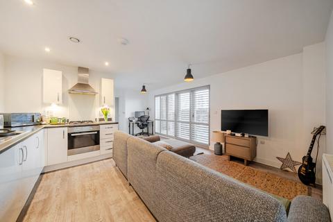 1 bedroom apartment for sale, Disraeli House, 3 Breakspear Gardens, London, SW19