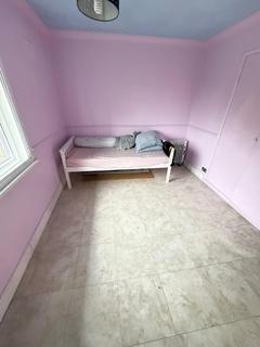 2 bedroom terraced house to rent, Blackborne Road, Dagenham RM10