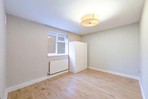 1 bedroom flat to rent, Countisbury House, Crescent Wood Road, London, SE26