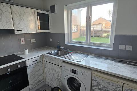 1 bedroom flat to rent, Sparks Close, Dagenham RM8