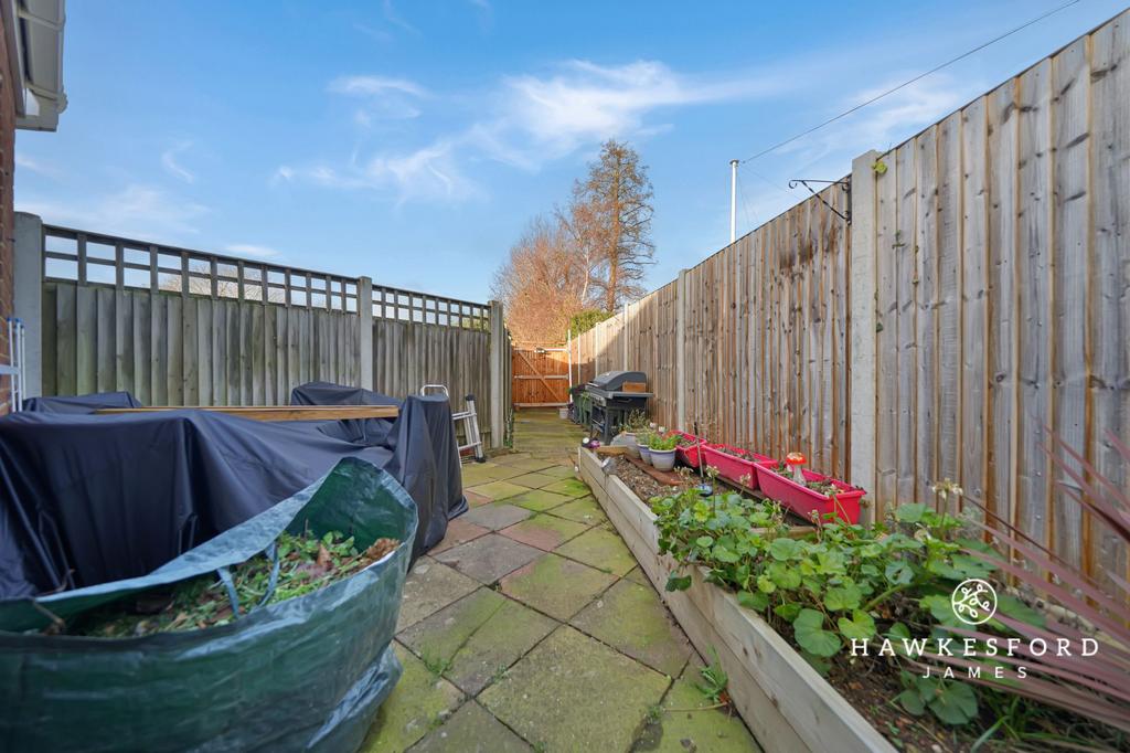 Stanhope Avenue, Sittingbourne - Rear garden