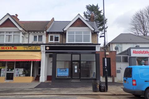2 bedroom flat to rent, Old Lodge Lane Purley CR8 4DG