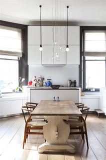 2 bedroom apartment to rent, Westbourne Grove, London, W2