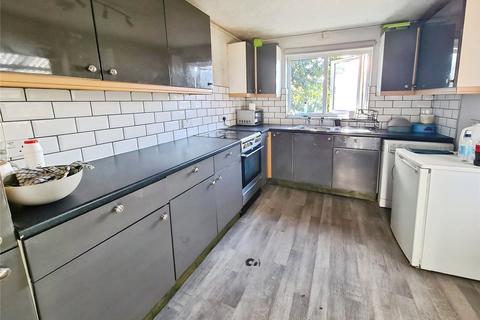 4 bedroom end of terrace house to rent, Milton Road, Hampshire SO15