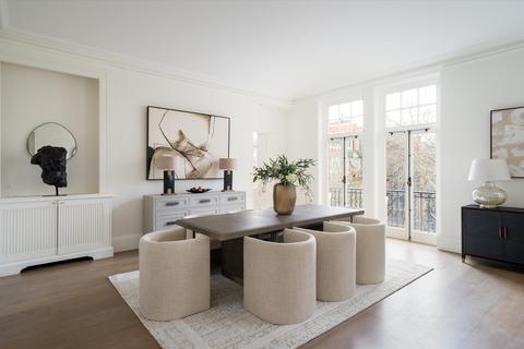 4 bedroom flat for sale, South Street, Mayfair, London, W1K