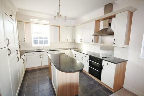 2 bedroom flat for sale, Swinhoe Place, Culcheth, WA3