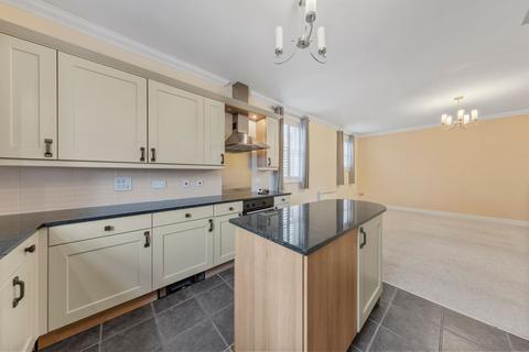 2 bedroom flat for sale, Swinhoe Place, Culcheth, WA3