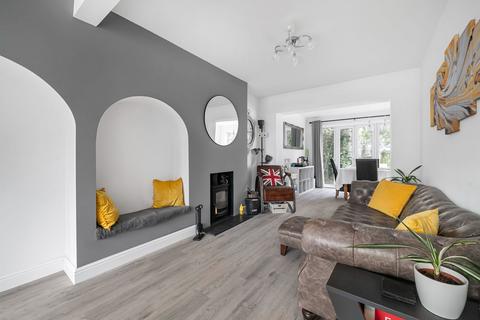 3 bedroom semi-detached house for sale, Thornton Crescent, Coulsdon, CR5 1LH