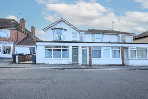 2 bedroom flat for sale, Lower Church Road, Burgess Hill, RH15