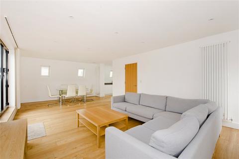 3 bedroom flat to rent, Orleston Road, Islington, London