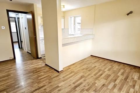 1 bedroom terraced house to rent, Lowry Crescent, Mitcham CR4