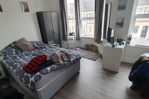 5 bedroom house to rent, 18 Tewkesbury Street