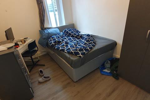 5 bedroom house to rent, 18 Tewkesbury Street