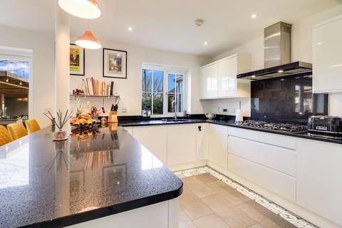 5 bedroom detached house for sale, Chalkhill Barrow, Melbourn, Royston