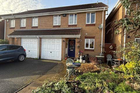 3 bedroom semi-detached house for sale, French Close, Nailsea, North Somerset, BS48