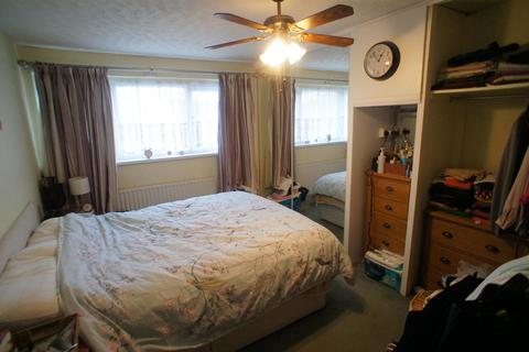 3 bedroom terraced house for sale, Theydon Court, Waltham Abbey