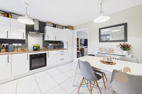3 bedroom semi-detached house for sale, Mulberry Gardens, Great Cornard