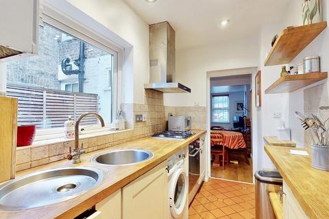 undefined, Lower Mortlake Road, TW9