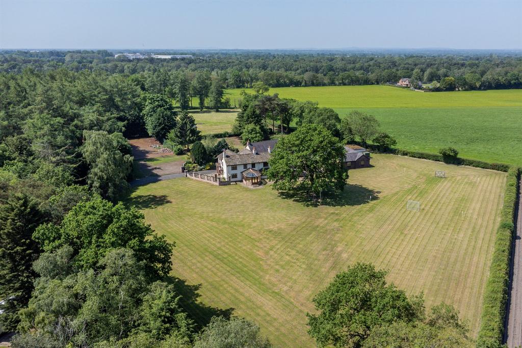 House in Allostock - View 2
