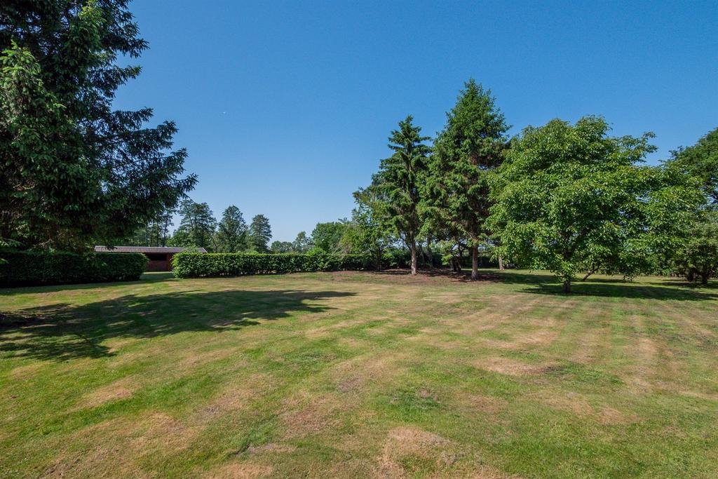House in Allostock - More