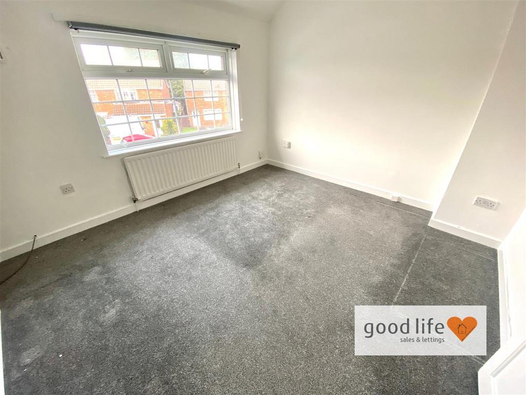 20260108 143032424 i OS18avonmouthsq.jpg
