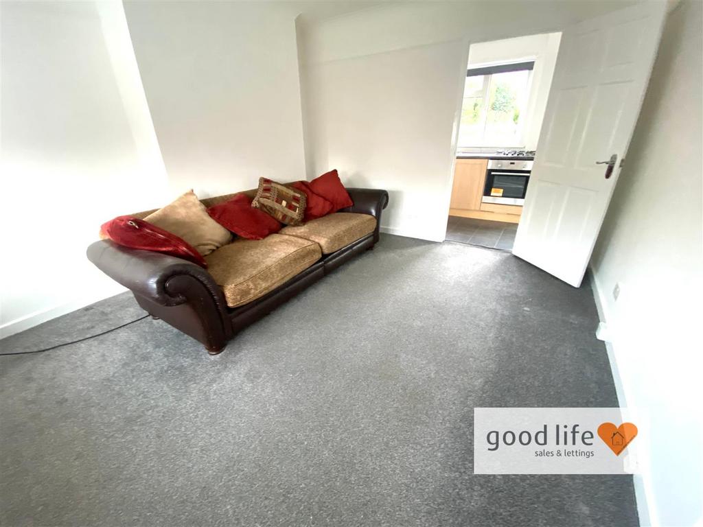20260108 143212002 i OS18avonmouthsq.jpg