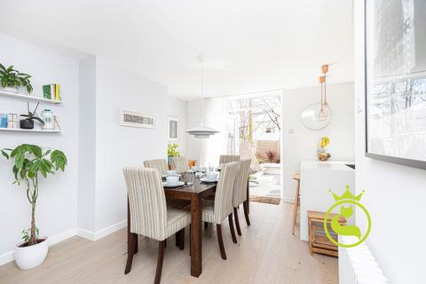 3 bedroom semi-detached house for sale, Springfield Crescent, Poole BH14