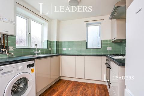2 bedroom semi-detached house to rent, Hazeldene Road, Hamilton, Leicester, LE5