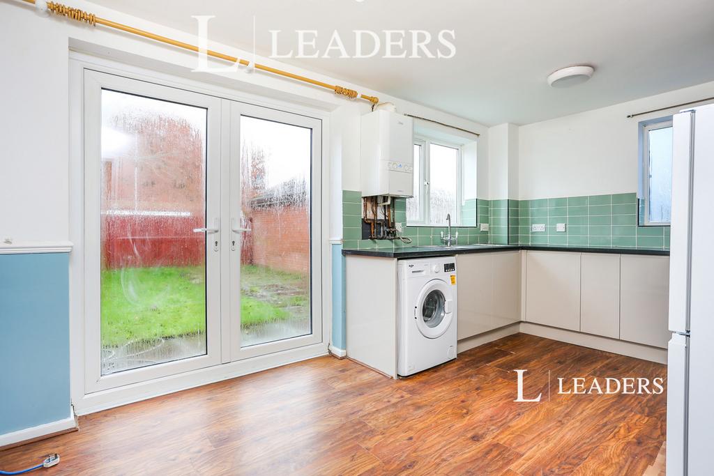 Kitchen/Dining