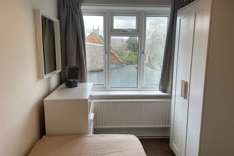 1 bedroom semi-detached house to rent, Wokingham Road, Earley, Reading
