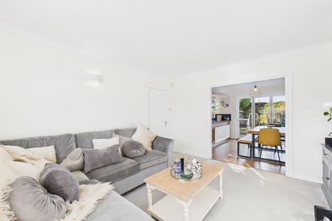4 bedroom semi-detached house for sale, Westmorland Avenue, Aylesbury HP21